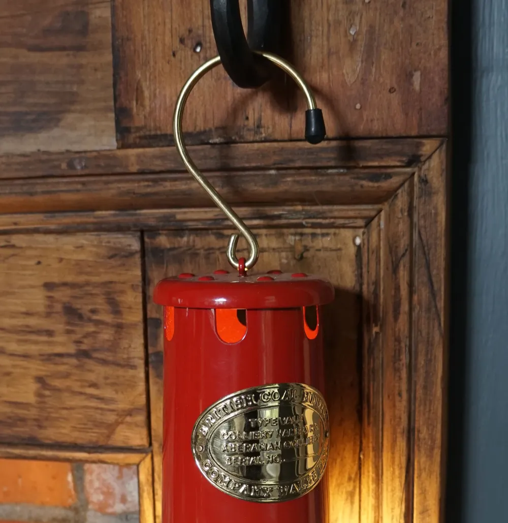 Garrett Wade Coal Miner's LED Lamp in Red Online
