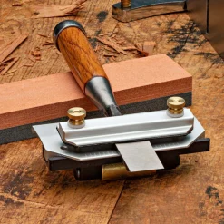garrett-wade 2-in-1 Honing Guide with Brass Roller Outlet