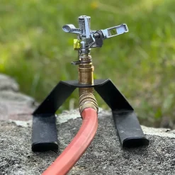 garrett-wade Italian-Made Wide-Area Sprinkler with Metal Sled