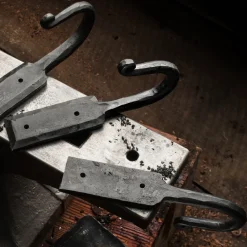 Garrett Wade Large Hand Forged Iron Wall Hook (3)