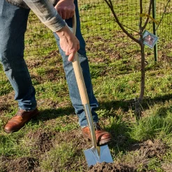 garrett-wade Old World Stainless Steel Shovel with Ash Handle Outlet