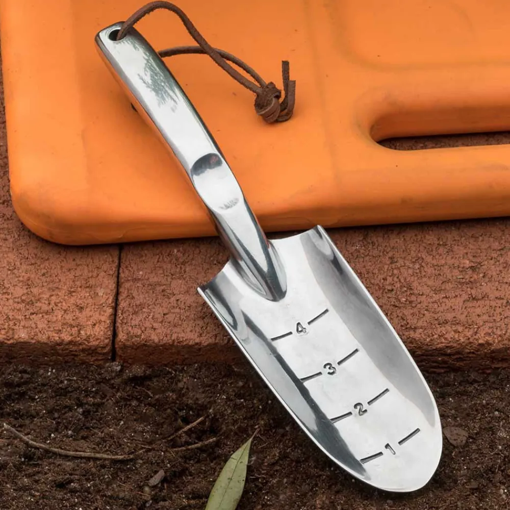 Garrett Wade Polished Cast-Aluminum Narrow Trowel Outlet