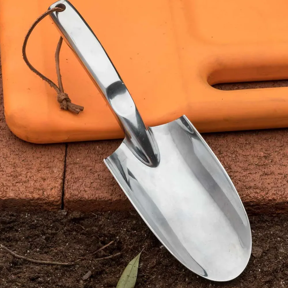 Garrett Wade Polished Cast-Aluminum Wide Trowel Hot