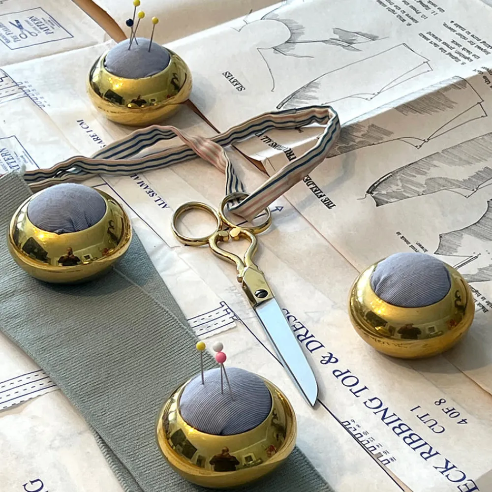 garrett-wade Set of 4 Brass Pincushions & Pattern Weights Clearance