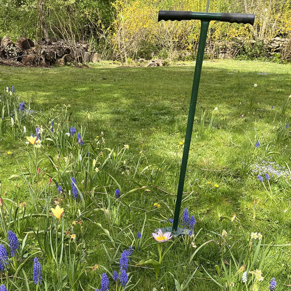 Garrett Wade Stand-up Bulb Planter