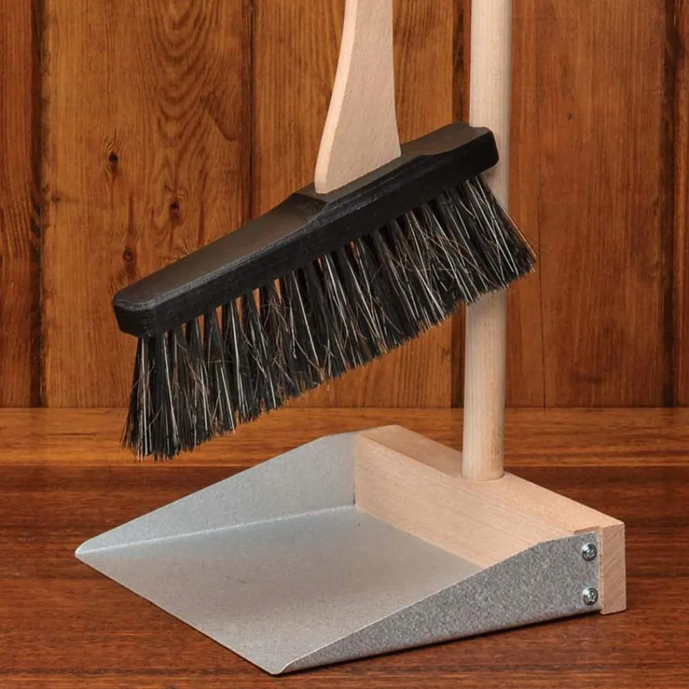 garrett-wade Stand-Up Dustpan and Broom